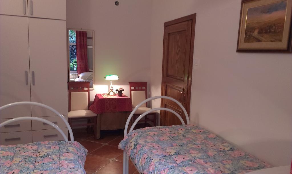 Apartment City Garden コトル 部屋 写真