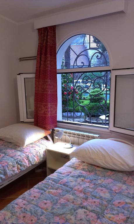 Apartment City Garden コトル 部屋 写真